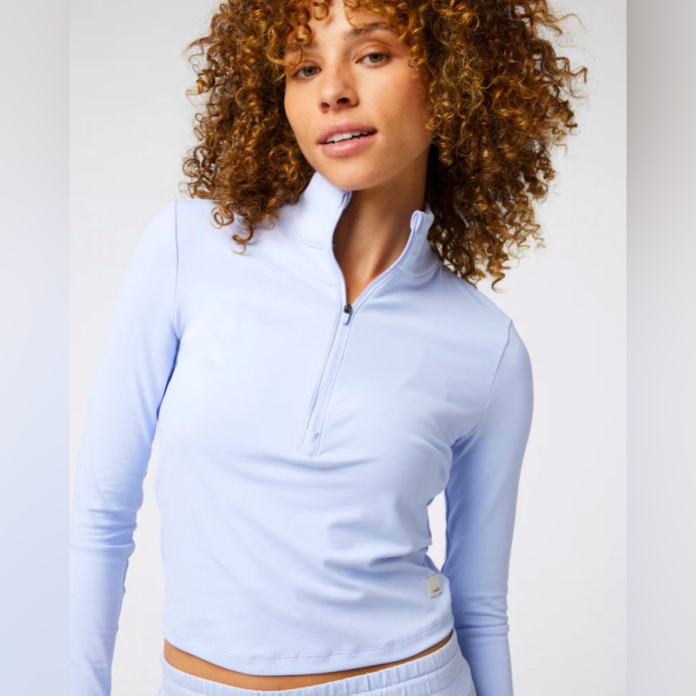 Vuori Studio Half Zip Pullover. Peri Periwinkle — lilac.